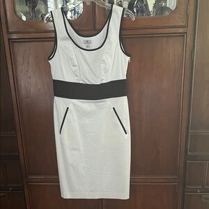 Worthington White Sleeveless Sheath Dress with Black Trim